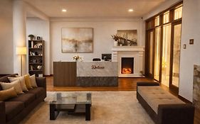 Casa Deluxe Hotel Talara- a 5 minutos del aeropuerto y centro de la ciudad